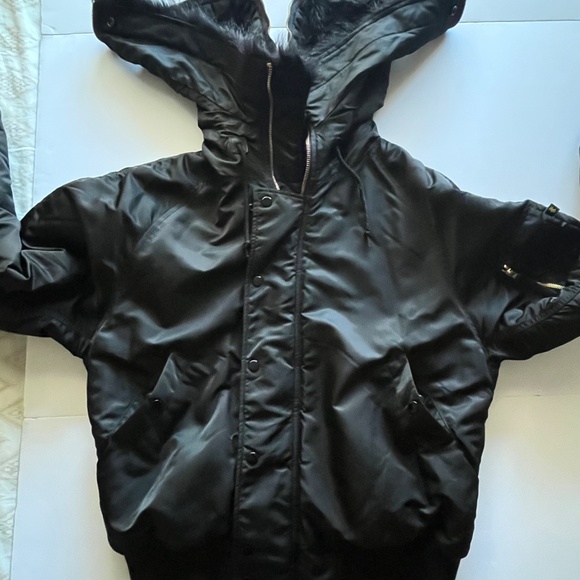 Alpha Industries N-2B Short Waist Black Bomber-Style Parka Size Large - Picture 4 of 14
